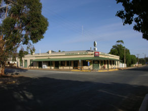 Orroroo Hotel near the Caravan Park